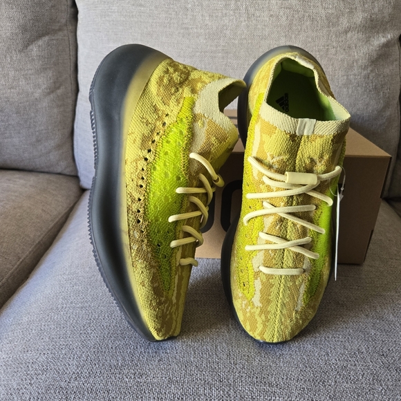 Adidas Yeezy Boost 380 Men Size 9 Hylte Green Grey New 042025 - Picture 7 of 9